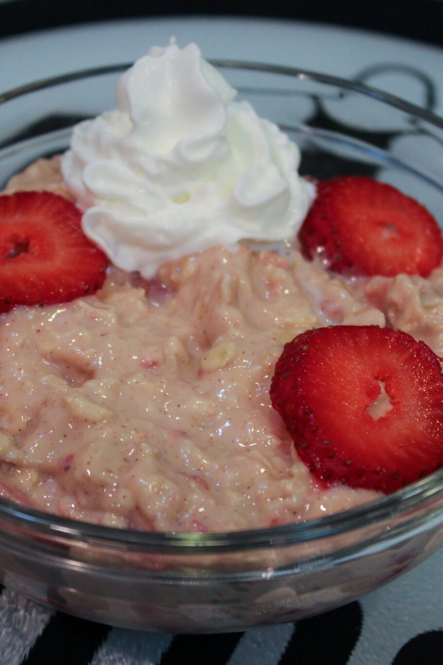 Strawberry Cheesecake Protein Overnight Oats Recipe